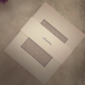 Brand New Solly Baby wrap in Oat Dot